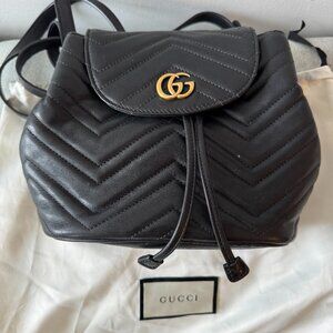 GUCCI Black Calfskin Matelasse GG Marmont Flap Backpack